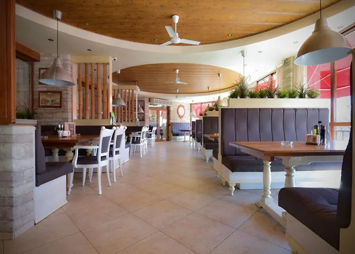 Turnovo Smart - Cozy Work & Relax Апартамент Велико Търново